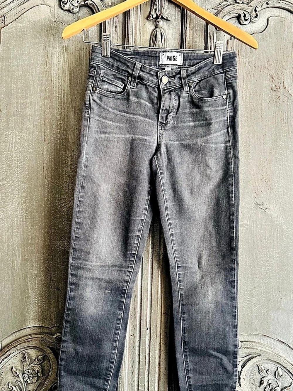 Paige Skinny Jeans Gray Waist 26